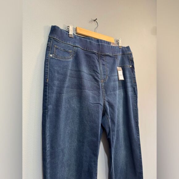 Avenue Denim High Rise Pull-On Jegging Size 16T NWT - Picture 3 of 6